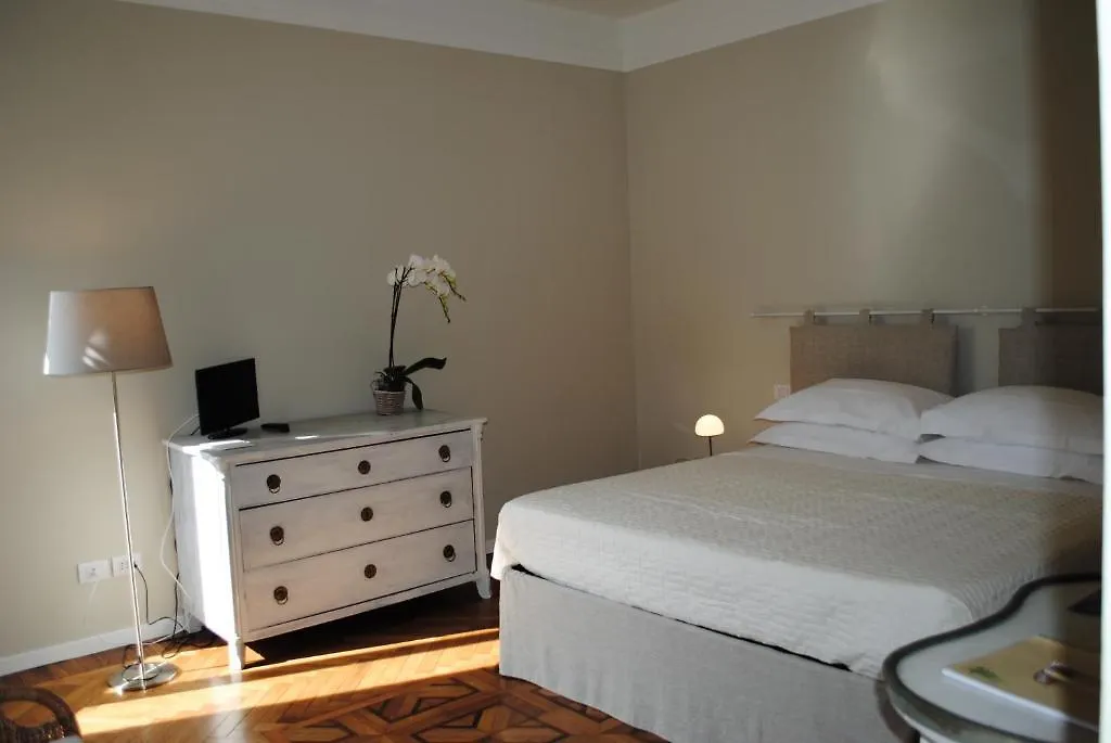Bed&Cafe 3*, Milan Italy