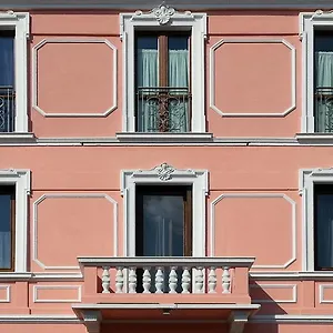 Casa Calicantus ** Милан