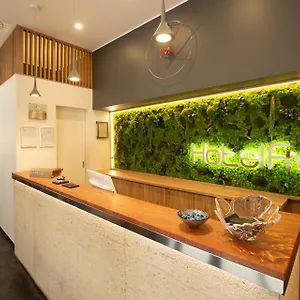 Otel Five