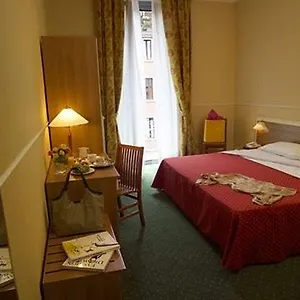 Johnny Hotel
